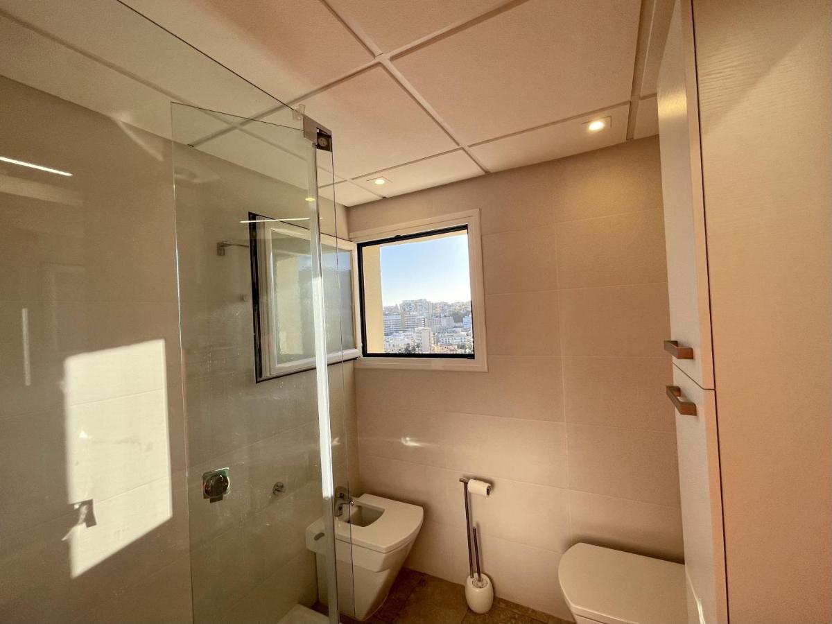 Exclusive Beachfront Apartment Torremolinos - Pool - Paddle - Tenis - Wifi - Central Aircon Exterior photo