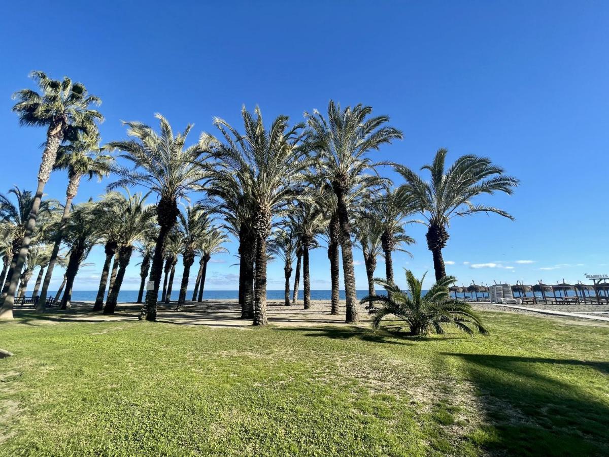 Exclusive Beachfront Apartment Torremolinos - Pool - Paddle - Tenis - Wifi - Central Aircon Exterior photo